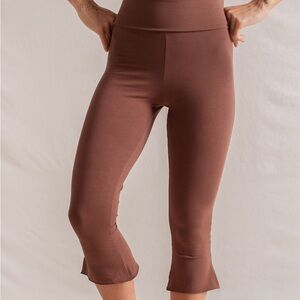 Indigo Luna Bella Bamboo Capri – Chocolate – Soft Lounge/Yoga Pant
